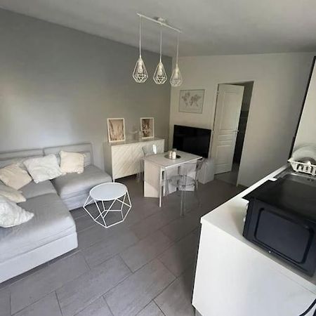 Apartamento Appart T2 Proche Aeroport Roissy Tremblay-en-France Exterior foto