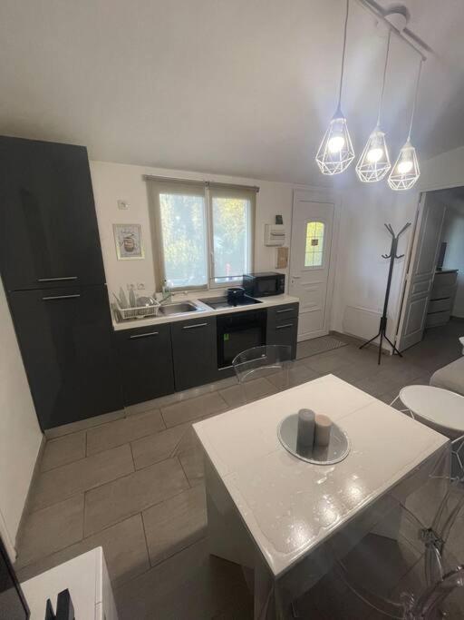 Apartamento Appart T2 Proche Aeroport Roissy Tremblay-en-France Exterior foto