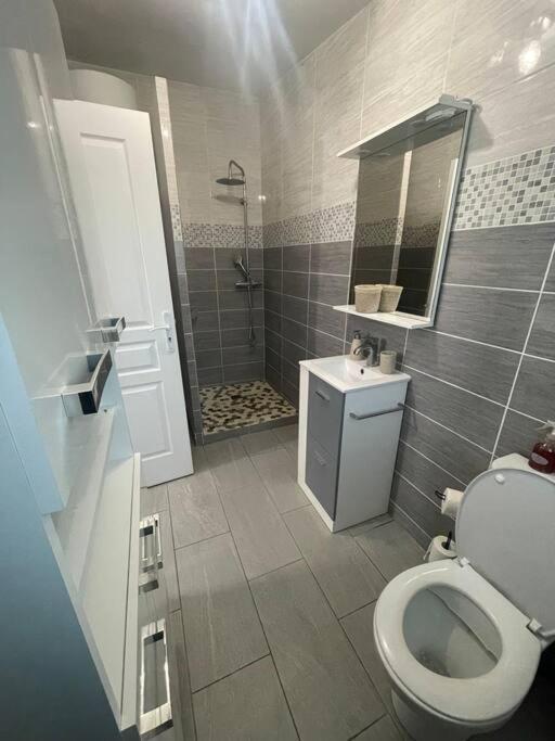 Apartamento Appart T2 Proche Aeroport Roissy Tremblay-en-France Exterior foto